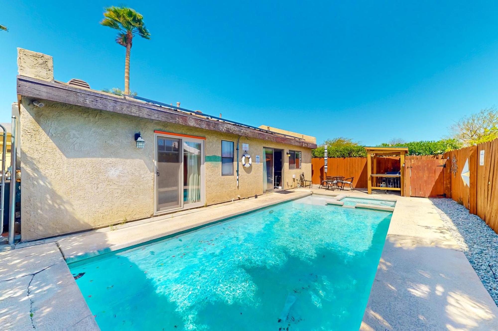 Adobe Sunburst- 3960 Villa Palm Springs Exterior photo